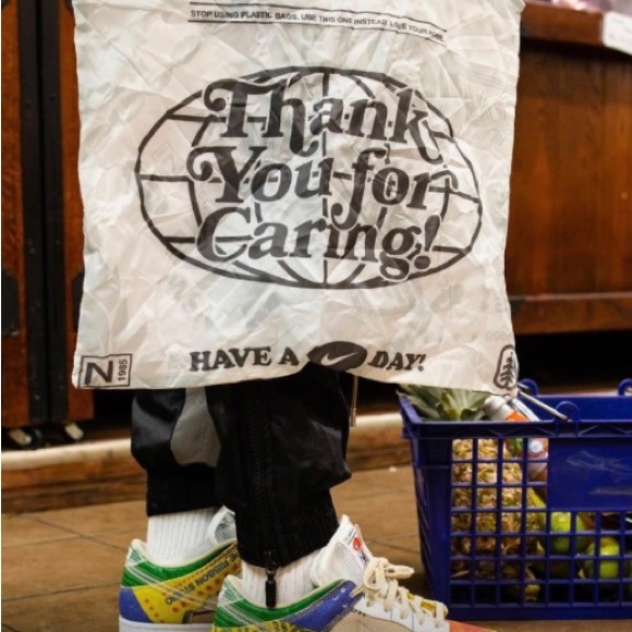 Nike “City Market” Dunks - Picture 3 of 4